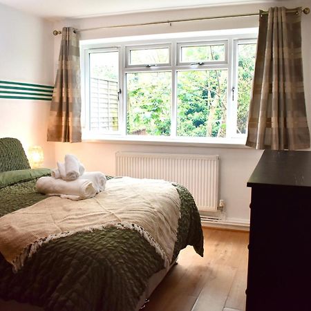 Luxury 2 Bedroom Apartment, Parking, Few Minutes Walk From Wembley Stadium Londres Extérieur photo