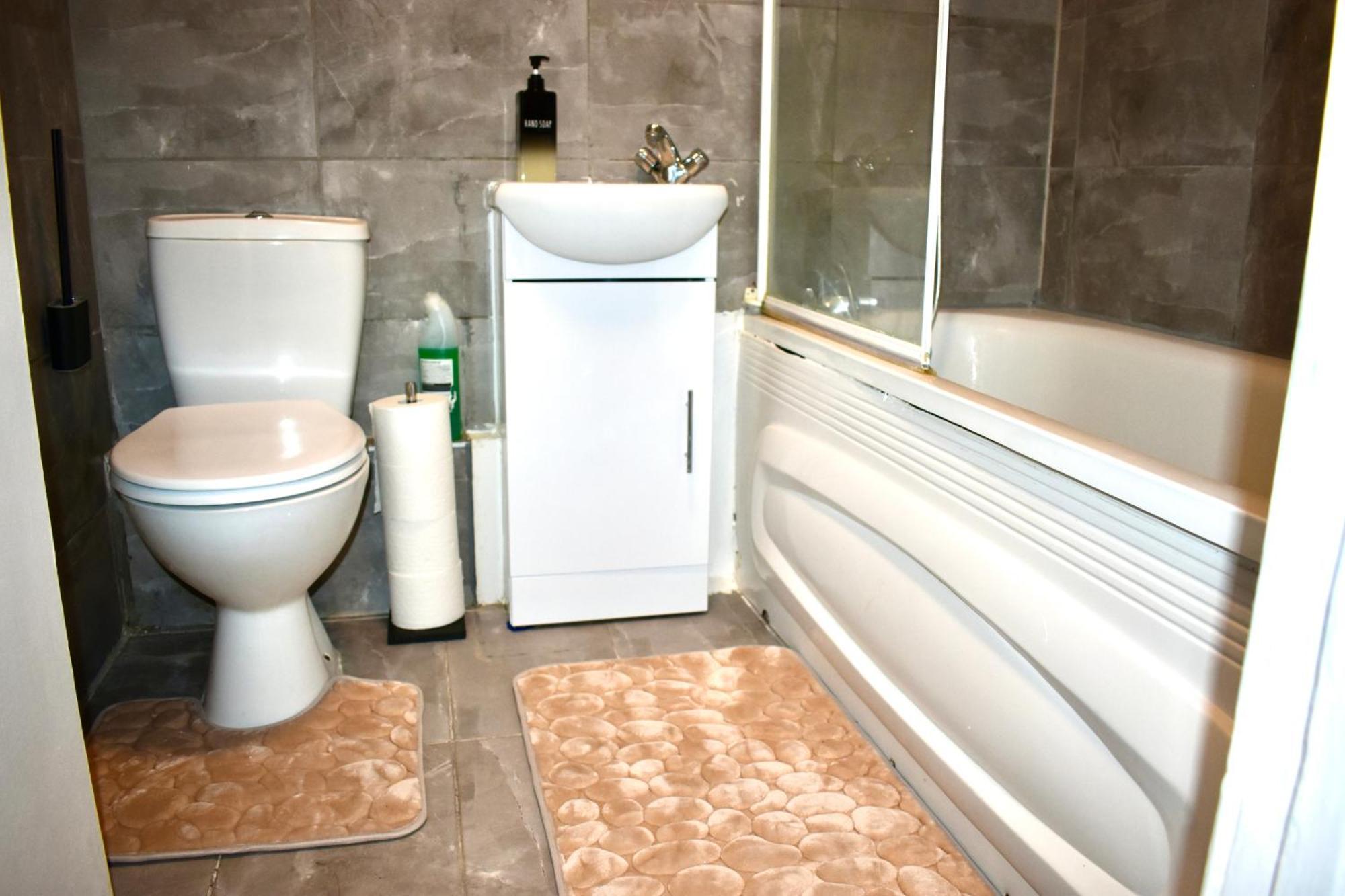 Luxury 2 Bedroom Apartment, Parking, Few Minutes Walk From Wembley Stadium Londres Extérieur photo