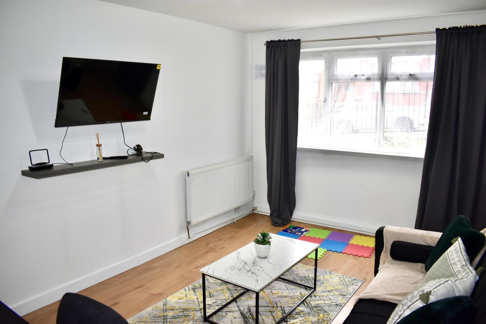 Luxury 2 Bedroom Apartment, Parking, Few Minutes Walk From Wembley Stadium Londres Extérieur photo