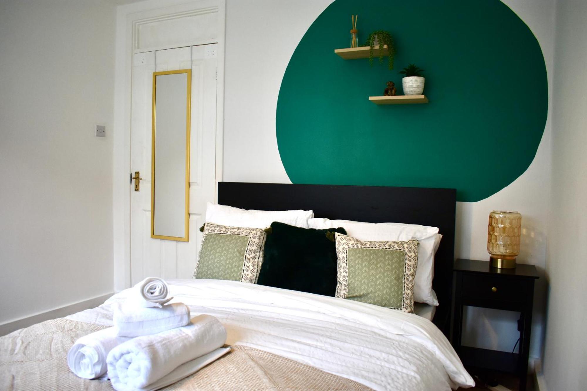 Luxury 2 Bedroom Apartment, Parking, Few Minutes Walk From Wembley Stadium Londres Extérieur photo
