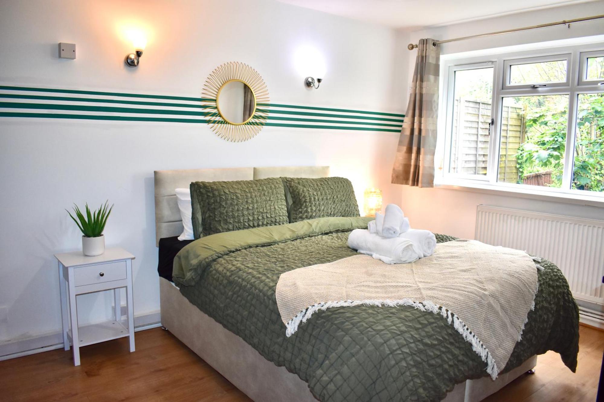 Luxury 2 Bedroom Apartment, Parking, Few Minutes Walk From Wembley Stadium Londres Extérieur photo