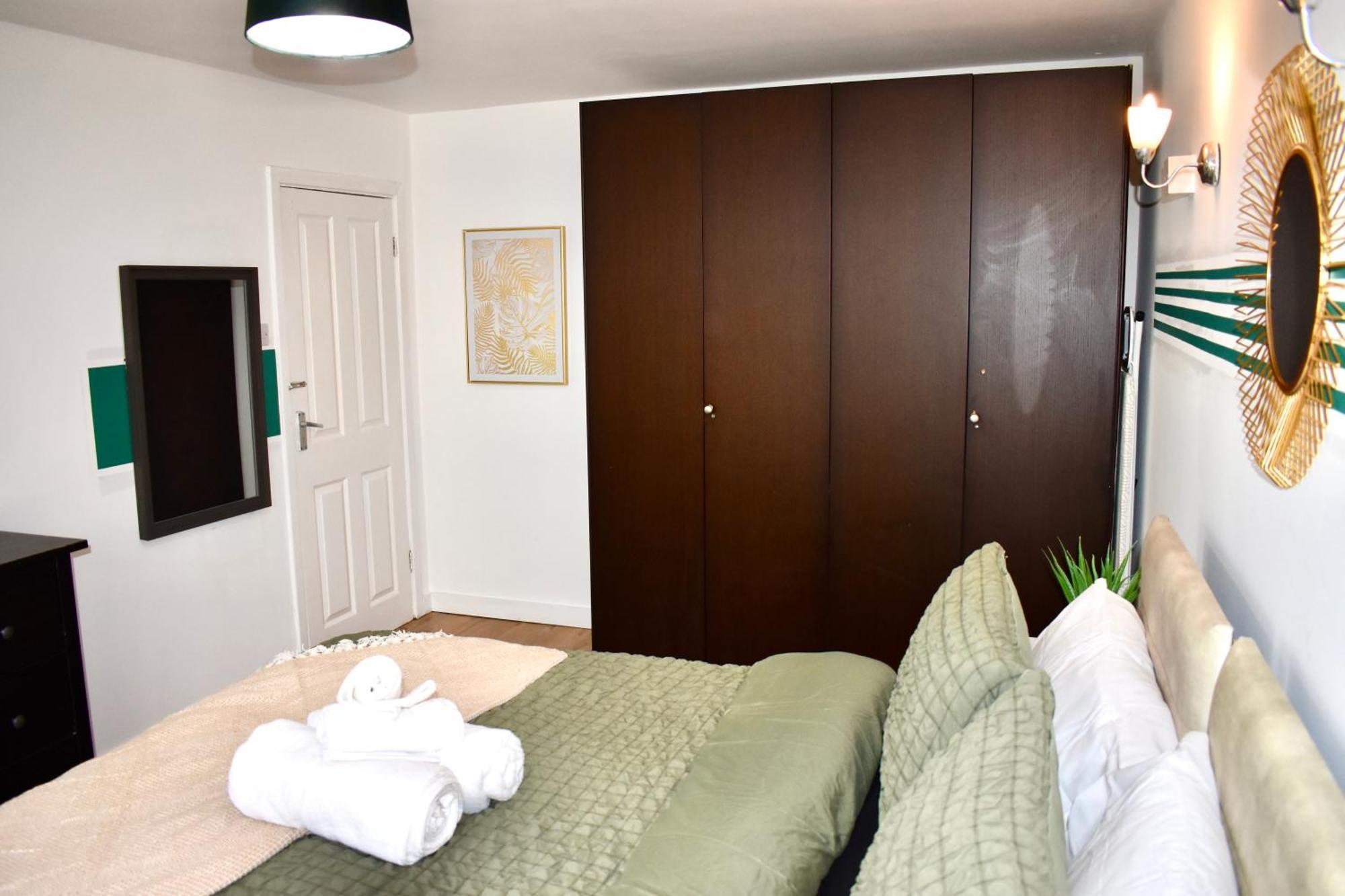 Luxury 2 Bedroom Apartment, Parking, Few Minutes Walk From Wembley Stadium Londres Extérieur photo